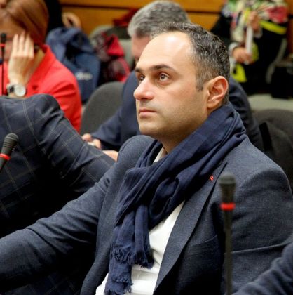 Съветник следи санирането на Английската