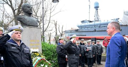 Варна почете кап. I ранг Димитър Добрев, героят на най-голямата българска морска победа (снимки)