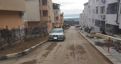 На глуха уличка в кв. 