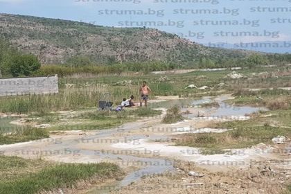 Семейство роми изгониха курортистите в Рупите