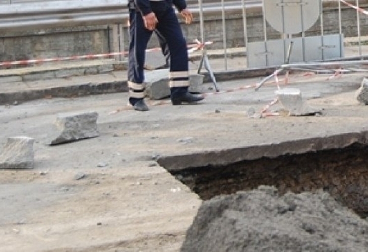 Вдовицата на затрупан работник иска 100 бона кръвнина от фирмата, в която работел