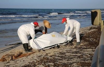 Пет деца са сред удавените при потъването на лодка край Турция