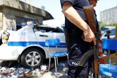 Мъж откри стрелба край сградата на съда в Анкара, убиха го