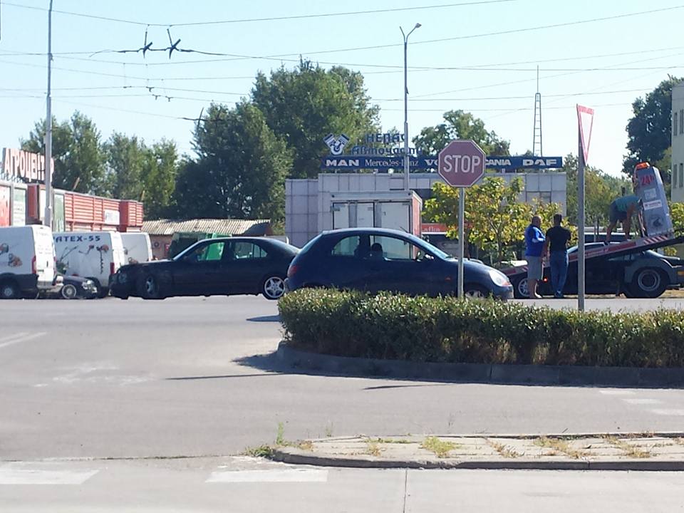 Катастрофа на Карловско шосе, карайте внимателно (СНИМКИ)
