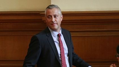 Лукарски: Данък „уикенд” ще е различен за браншовете