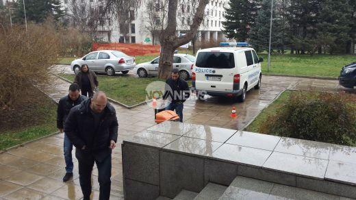 Четирима данъчни закопчани в Търново! Вижте схемата им за шантаж