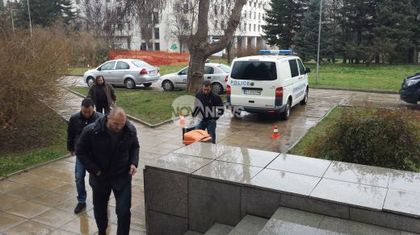Четирима данъчни закопчани в Търново! Вижте схемата им за шантаж
