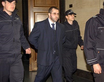 Арестуваха Пеньо Мангъров - Чешкия за изнасилване!