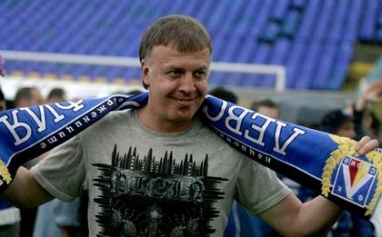 Наско Сираков на 54