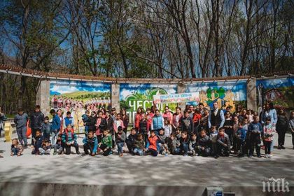 В Девня празнуваха Великден с общоградско тържество (СНИМКИ)