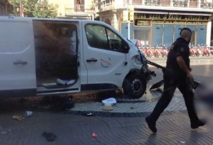 Имамът, радикализирал терористите от Каталуния, трябвало да бъде експулсиран, но съдията го оставил