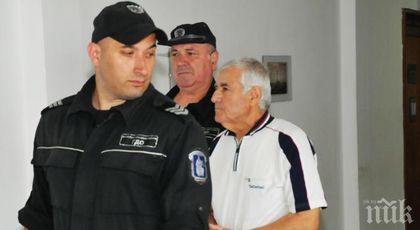 10 години затвор за мъжа, пребил до смърт жена си с чук (СНИМКИ)