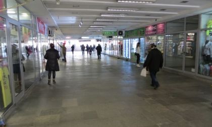 Арестуваха 23-годишен с наркотици в подлез в Пловдив, намериха още у тях