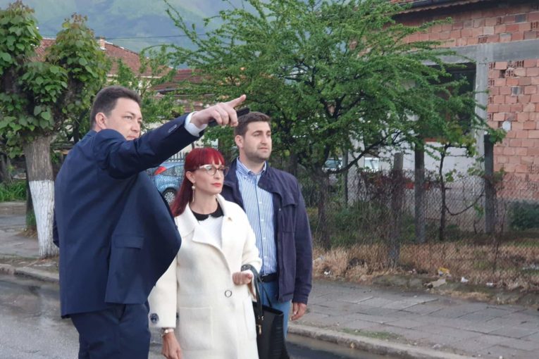 Асфалтиране и нови тротоари по проект в село Първомай