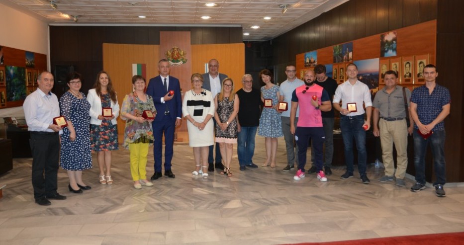 Наградиха най-активните кръводарители във Варна