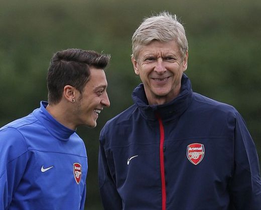 Венгер: Трудно се намират играчи като Йозил