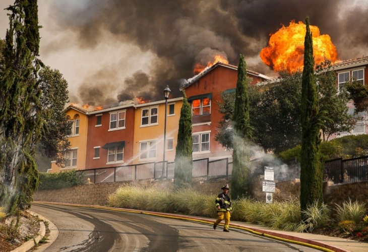 Ужасът в Калифорния е като след изригване на вулкан: 23 трупа, всичко е само пепел! (СНИМКИ/ВИДЕО)