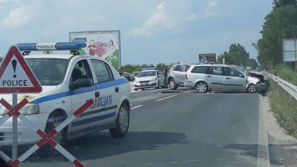 Ексклузивно! Арестуваха психоложката Антония, вкарала осем души в болница след кърваво меле край Пловдив и викнала друг за 