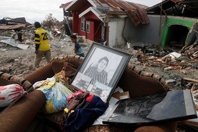 Гейовете били виновни за смъртоносното цунами в Индонезия