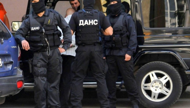 Извънредно: Закопчаха седем души при спецакция на ДАНС край Пловдив