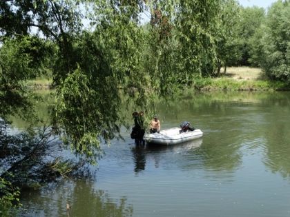 Водолази направиха възстановка накъде течението е отнесло Петър