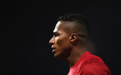 Антонио Валенсия: От бедняк до топ играч