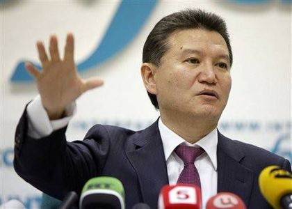 Босът на световния шахмат сдаде поста си