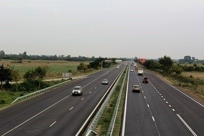 Катастрофа ограничава движението в началото на АМ