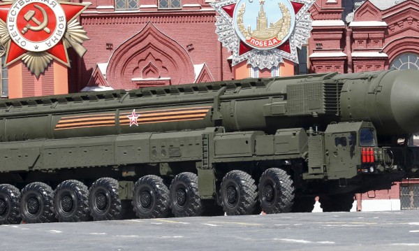 Руски ракетни системи C-300 и C-400 към Сирия