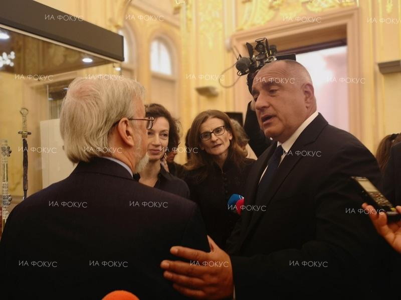 Премиерът Бойко Борисов: Ще говорим с ръководството на Ермитажа да направим отливки на меча и пръстена на хан Кубрат