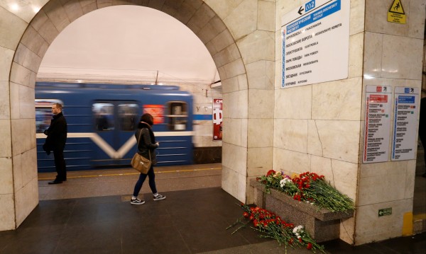 Затвориха метростанция в Санкт Петербург заради сигнал за бомба