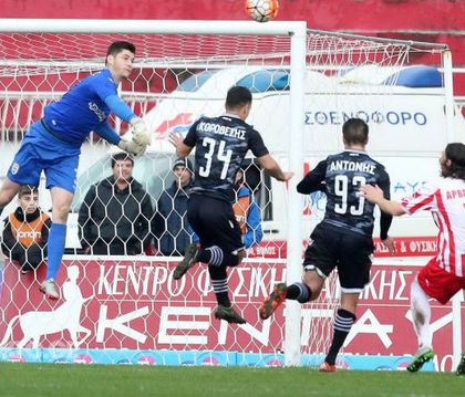 Без Бербатов ПАОК с реми за Купата