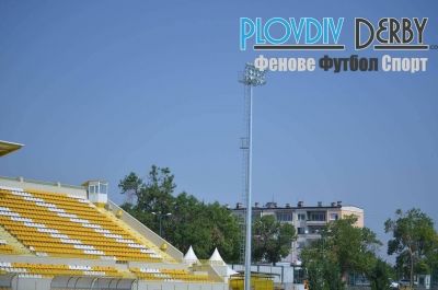 СНИМКИ: Ботев вдигна осветлението! Писаха дo Лицензионната и СТК! Искат мача със Славия да е на Коматево