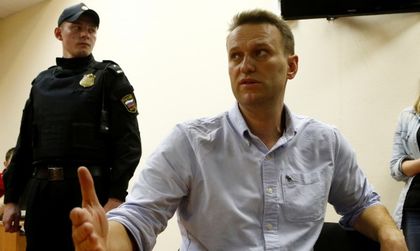 Московски съд осъди опозиционера Навални на 30 дни арест