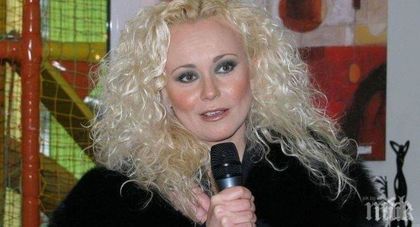 УЖАС! Наталия Симеонова чукна 100 кила! Вече живее в САЩ, прибра се само за 48-ия си рожден ден