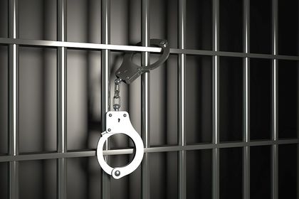 Задържаха мъж, пребил трима души в чирпанското село
