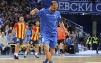 Левски с честитка за Станислав Ангелов
