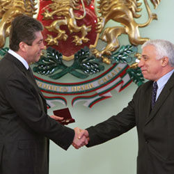 Валерий Тодоров член на СЕМ? Рус(офилс)ко гладно нема
