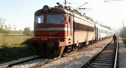 Влак прегази жена в Илиянци,стотици пътници са блокирани