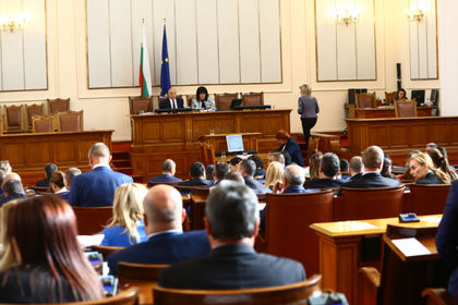 И 10-то президентско вето не мина