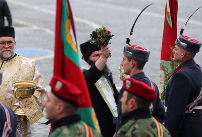 Радев: По-добре на Нова година истини вместо захаросани приветствия