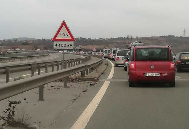 Катастрофа затапи жестоко магистрала „Люлин“