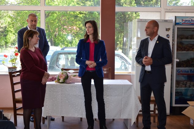 Европейски избори 2019 г.: Мария Габриел в Пловдив: По-ниски цени на роуминга и интернет достъп на обществени места са сред приоритетите ни