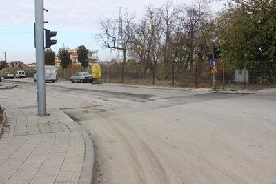 Асфалтират пътя към пловдивския зоопарк