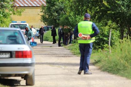 ШОК! Братовчед изклал със сатър двете деца и двамата възрастни в Каспичан!
