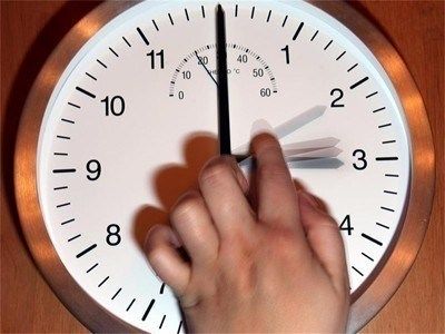 Над 80% от европейците искат да спре смяната на часовото време