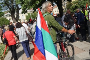 Русофилите у нас отбелязаха 1 май “рамо до Рам(б)о” по стара съветско-нацистка традиция