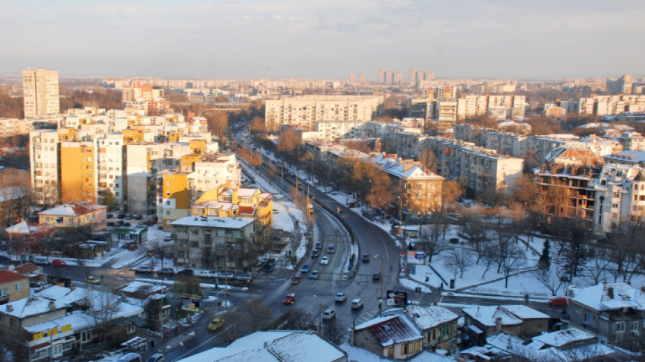 Улиците в Пловдив - почистени до асфалт, твърди 
