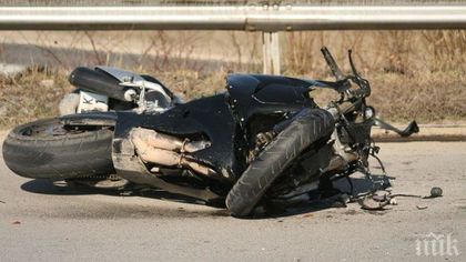 Моторист бере душа в болница след меле край Каварна