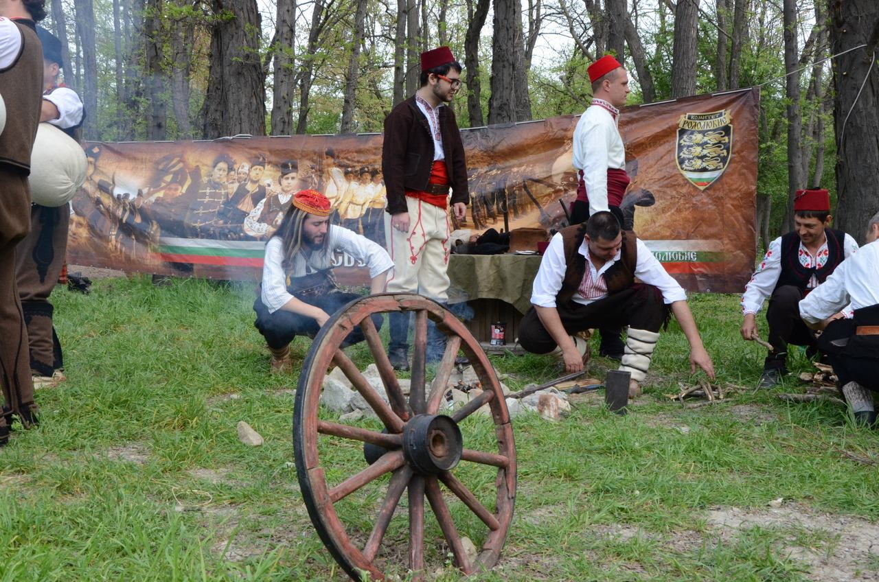 Картини от Априлското въстание оживяха в „Лаута”